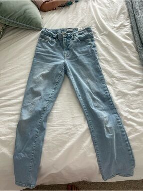 Good American Cropped Women’s Jeans - Classic Slim Fit